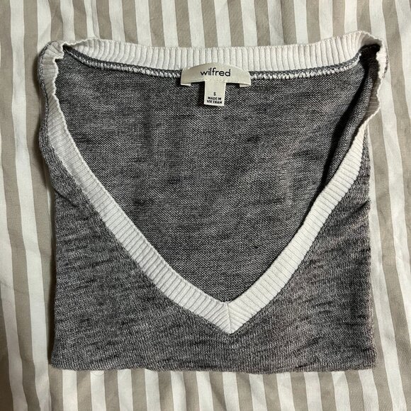 Wilfred Aritzia Sherbrooke Sweater Asymmetrical Side Slits - Picture 2 of 8